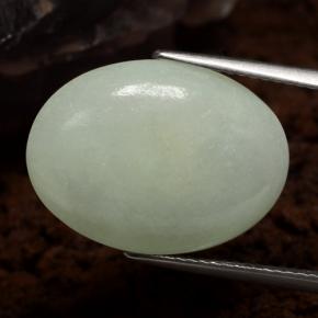 Jadéite Vert grisâtre naturelle Coupe ovale, 10.13 ct, Opaque