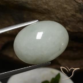 Jadéite Vert moyen naturelle ovale, 11.67 ct, Translucide