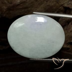 Jadéite Blanc grisâtre naturelle ovale, 34.38 ct, Opaque