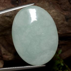 Jadéite vert naturelle coupe ovale, 43,65 ct, translucide