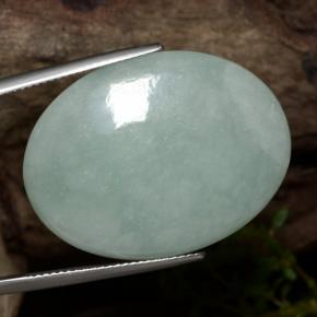 Jadéite vert naturelle coupe ovale, 43,65 ct, translucide