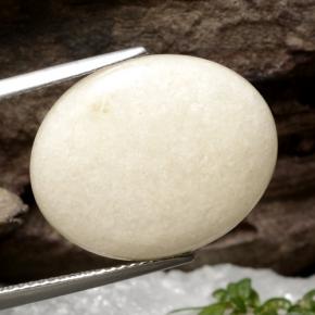 Jadéite Blanc naturelle Coupe ovale, 9.73 ct, Translucide