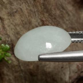 Jadéite Multicolore naturelle Coupe ovale, 8.73 ct, Translucide