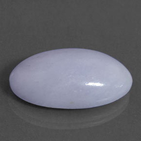 Jadéite Lavande naturelle Coupe ovale, 28.23 ct, Opaque