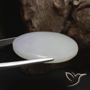 Jadéite Gris naturelle ovale, 34.00 ct, Translucide