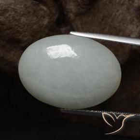 Jadéite Gris vert naturelle ovale, 14.47 ct, Translucide