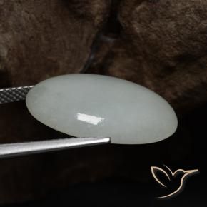Jadéite Gris vert naturelle ovale, 14.47 ct, Translucide