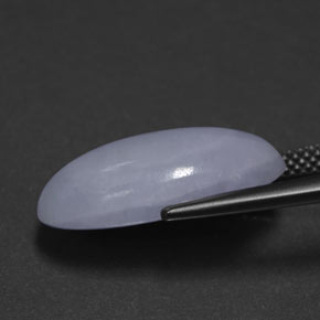 Jadéite bleue naturelle coupe ovale, 11,61 ct, opaque