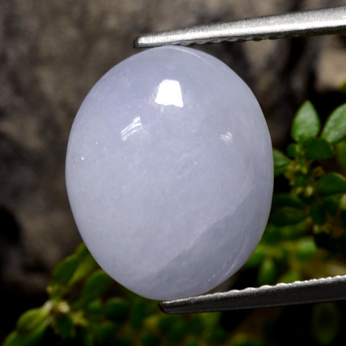 Jadéite violet naturelle coupe ovale, 6,65 ct, opaque