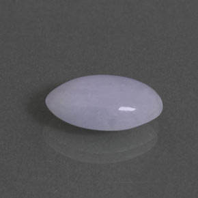 Jadéite bleue naturelle coupe ovale, 5,85 ct, opaque