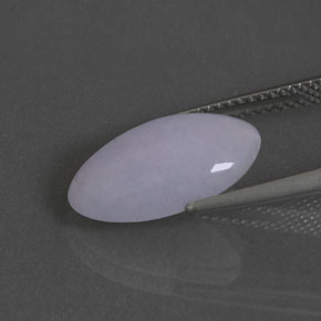 Jadéite bleue naturelle coupe ovale, 5,85 ct, opaque