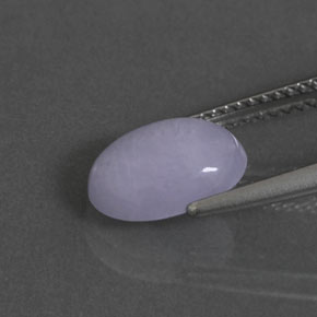 Jadéite bleue naturelle coupe ovale, 2,33 ct, opaque