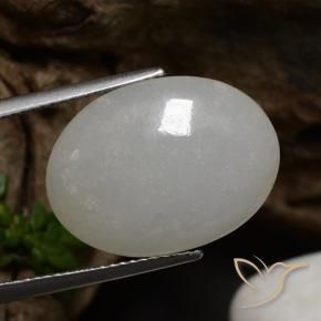 Jadéite Gris moyen naturelle ovale, 12.37 ct, Translucide