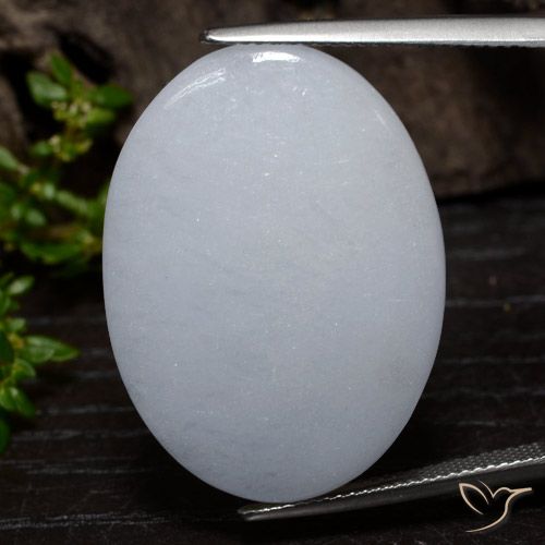 Jadéite Gris bleuâtre léger naturelle ovale, 36.82 ct, Opaque