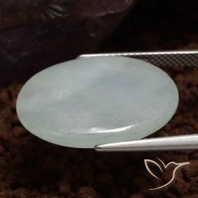 Jadéite Gris vert naturelle ovale, 10.49 ct, Translucide