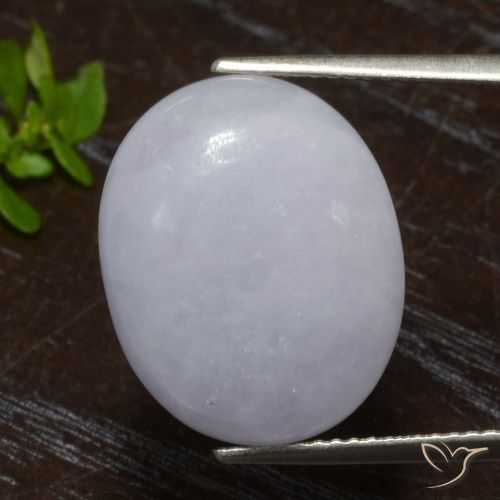 Jadéite Gris naturelle ovale, 13.41 ct, Translucide