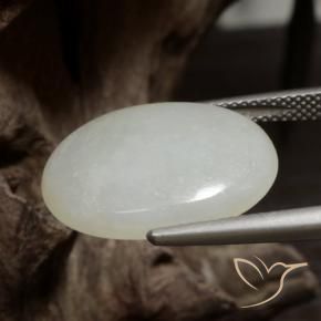 Jadéite Blanc vert léger naturelle ovale, 12.51 ct, Translucide