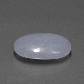 Jadéite bleue naturelle coupe ovale, 17,68 ct, translucide