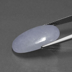 Jadéite bleue naturelle coupe ovale, 17,68 ct, translucide
