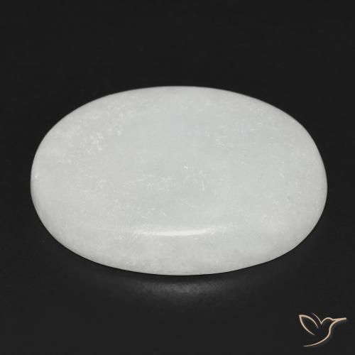 Jadéite Vert gris léger naturelle ovale, 26.91 ct, Translucide