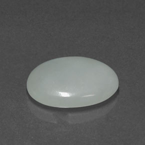 Jadéite vert naturelle coupe ovale, 7,02 ct, opaque