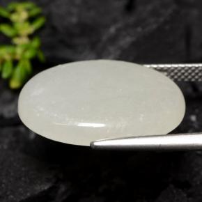 Jadéite Vert clair naturelle Coupe ovale, 13.08 ct, Translucide