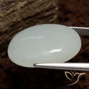 Jadéite Vert grisâtre naturelle ovale, 14.79 ct, Translucide