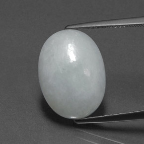 Jadéite vert naturelle coupe ovale, 8,44 ct, opaque