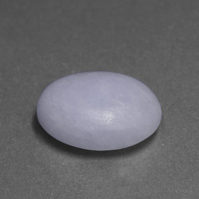 Jadéite bleue naturelle coupe ovale, 7,04 ct, opaque