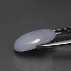 Jadéite Lavande naturelle Coupe ovale, 4.38 ct, Opaque