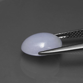 Jadéite bleue naturelle coupe ovale, 4,07 ct, opaque