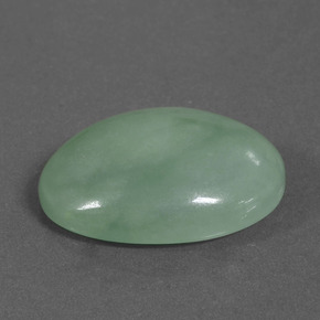Jadéite Vert naturelle Coupe ovale, 27.45 ct, Translucide