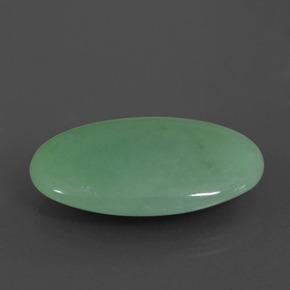 Jadéite Vert naturelle Coupe ovale, 19.15 ct, Opaque