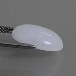 Jadéite bleue naturelle coupe ovale, 7,79 ct, translucide