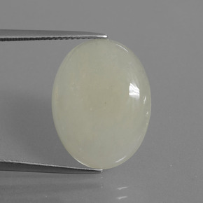 Jadéite Vert clair naturelle Coupe ovale, 8.34 ct, Transparent