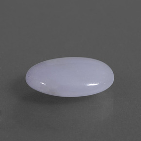Jadéite bleue naturelle coupe ovale, 5,72 ct, translucide