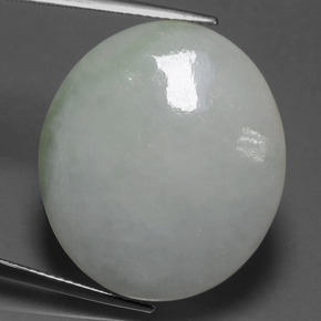 Jadéite Vert naturelle ovale, 35.04 ct, Translucide