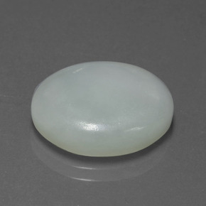 Jadéite vert naturelle coupe ovale, 10,46 ct, translucide