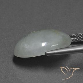 Jadéite Vert blanc naturelle Coupe ovale, 9.86 ct, Translucide