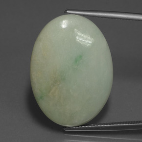 Jadéite vert naturelle coupe ovale, 38,26 ct, opaque