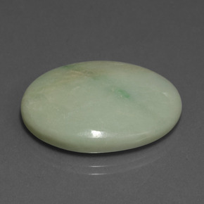 Jadéite vert naturelle coupe ovale, 38,26 ct, opaque
