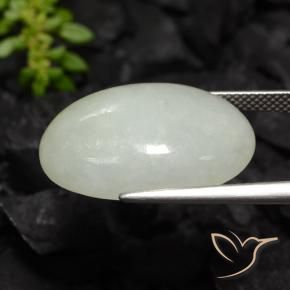 Jadéite Blanc verdâtre pâle naturelle ovale, 21.95 ct, Translucide