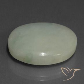 Jadéite Vert moyen naturelle ovale, 39.75 ct, Translucide