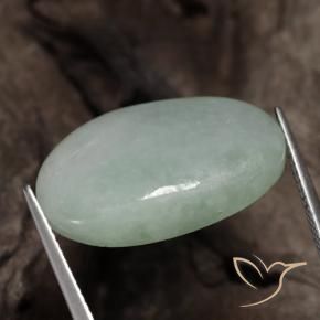 Jadéite Vert grisâtre naturelle ovale, 25.64 ct, Translucide