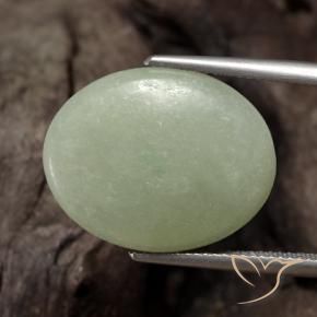 Jadéite Olive verte naturelle ovale, 13.32 ct, Translucide
