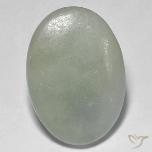 Jadéite Vert moyen naturelle ovale, 10.10 ct, Translucide