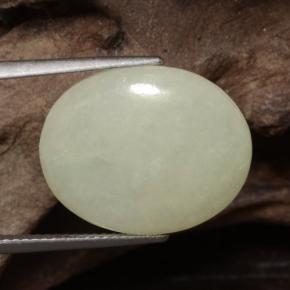 Jadéite jaune naturelle coupe ovale, 10,60 ct, translucide