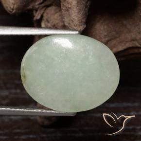 Jadéite Vert clair naturelle ovale, 10.40 ct, Translucide