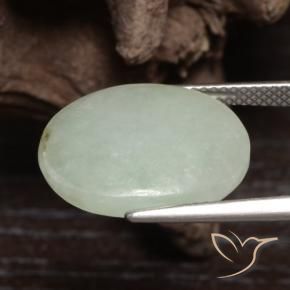 Jadéite Vert clair naturelle ovale, 10.40 ct, Translucide