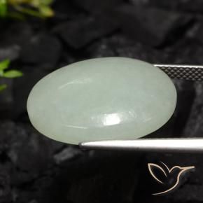 Jadéite Vert noisette léger naturelle ovale, 17.80 ct, Translucide